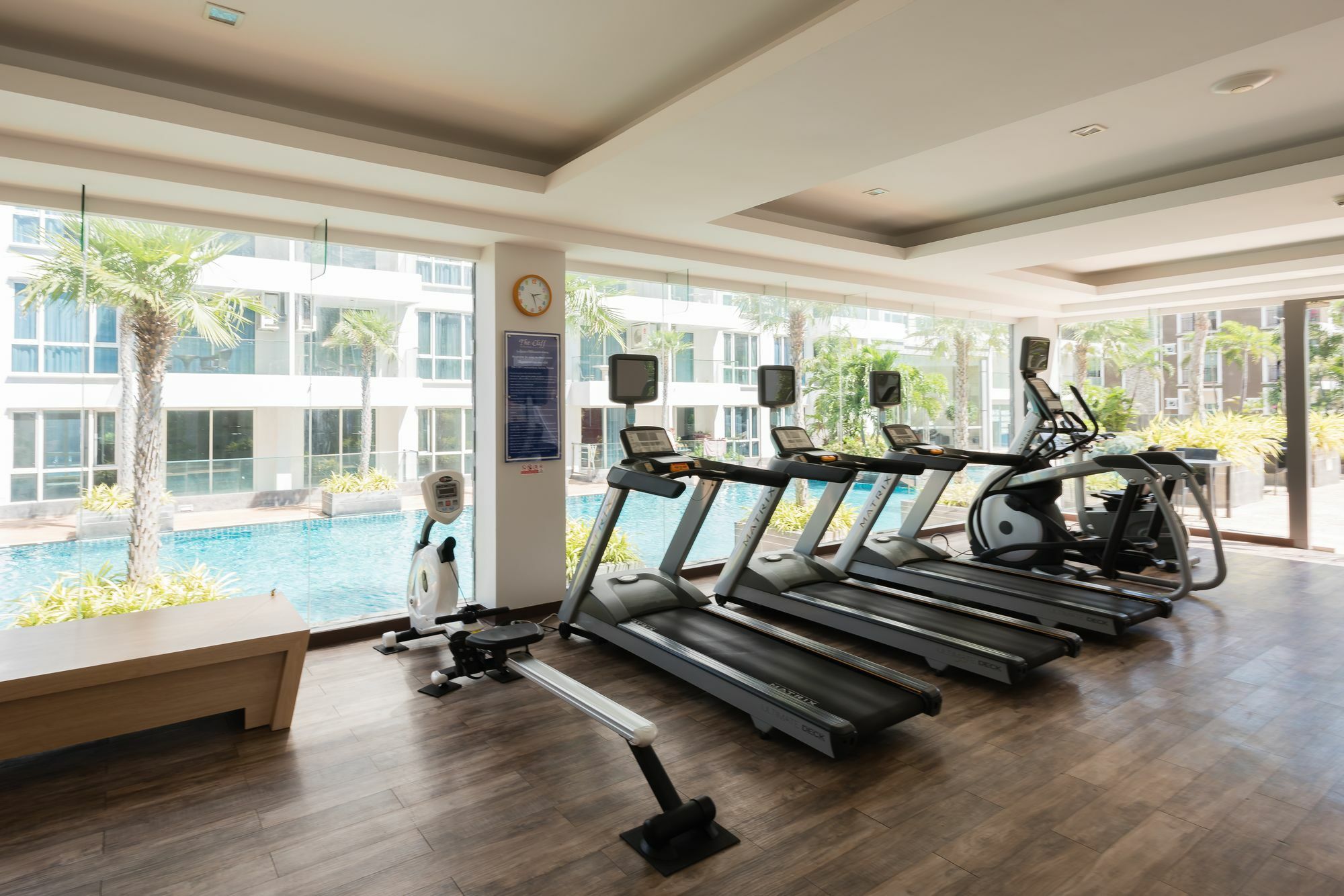 The Cliff Condominium パッタヤー エクステリア 写真